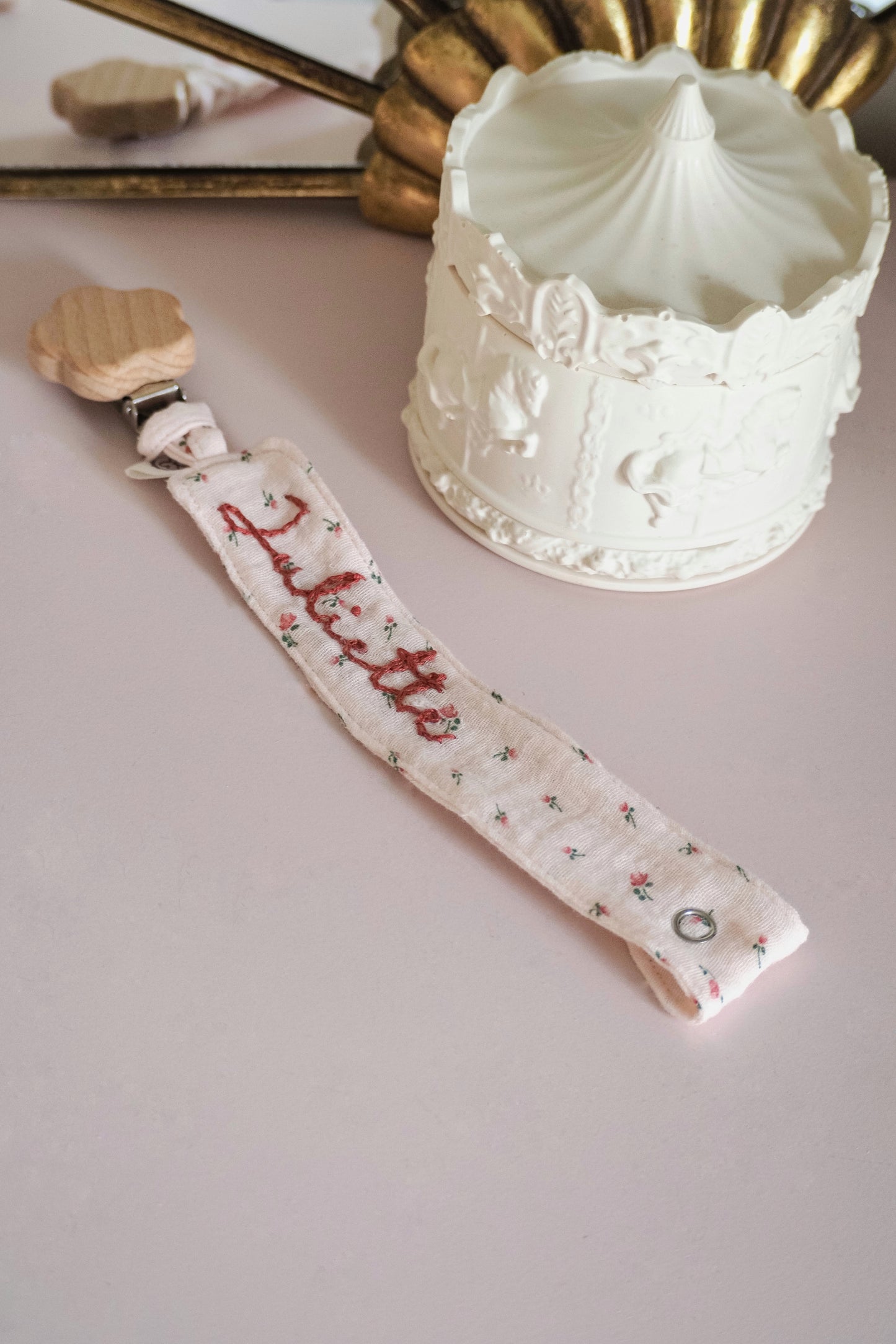Attache tétine personnalisable - Baby pink roses