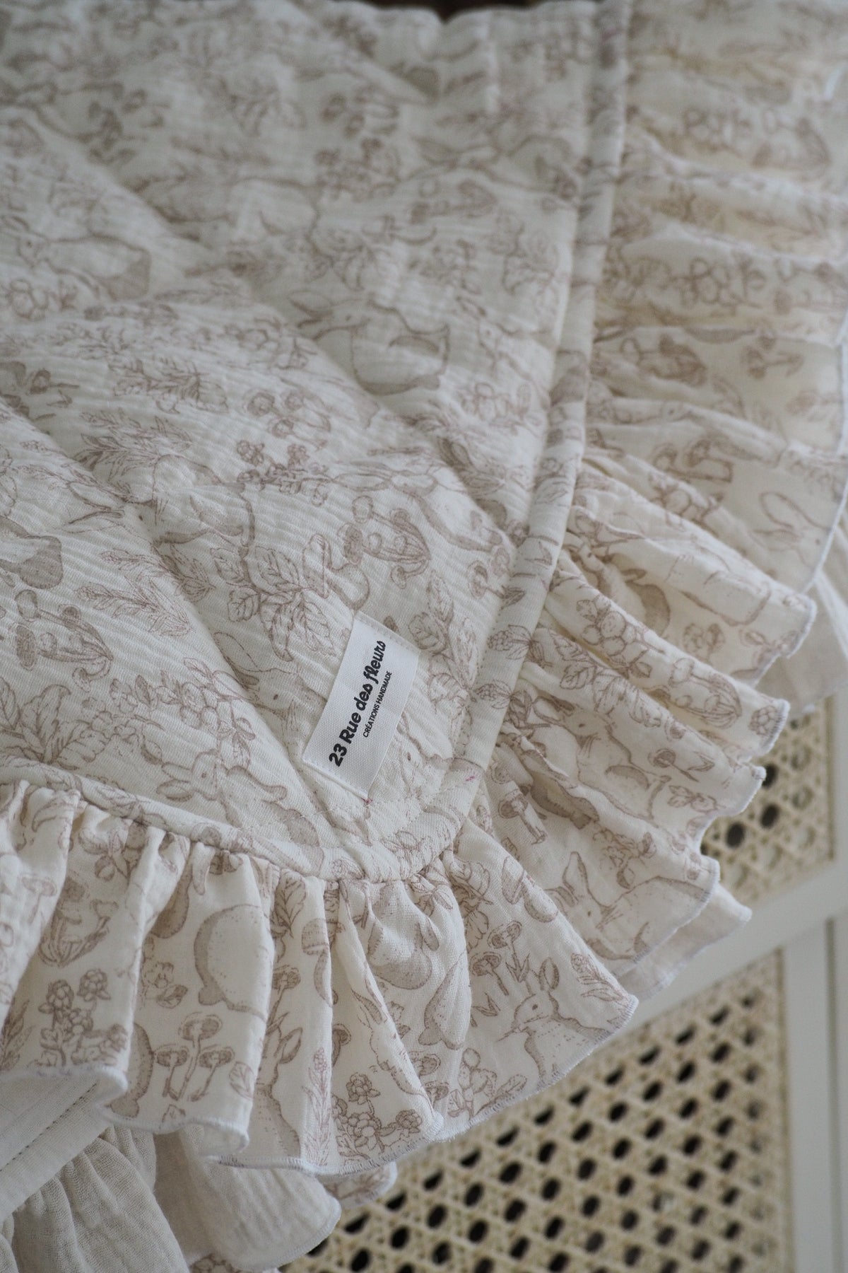 Couverture Bébé à Volants Autumn Forest beige