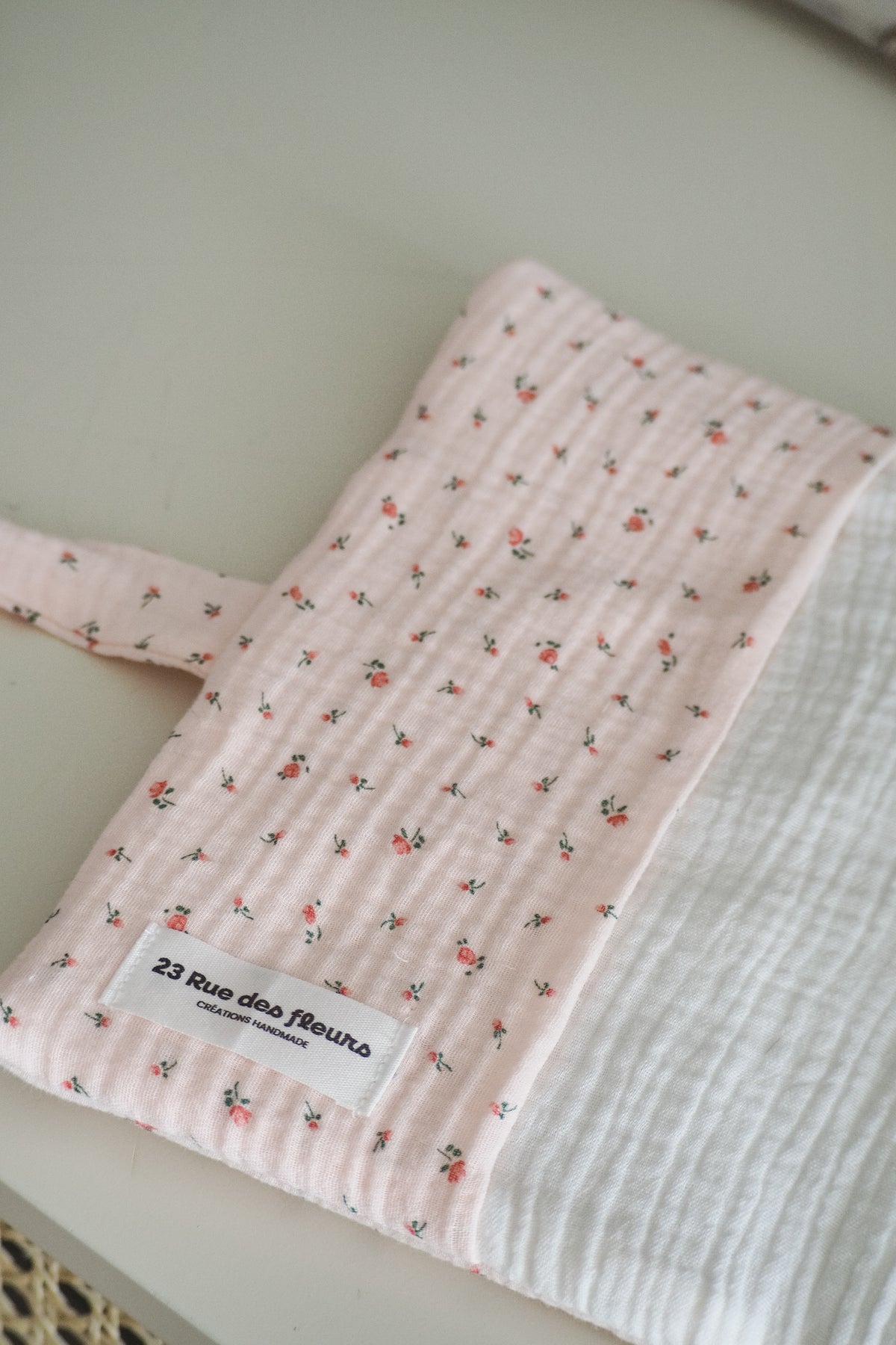 Protege carnet de sante Baby Pink roses