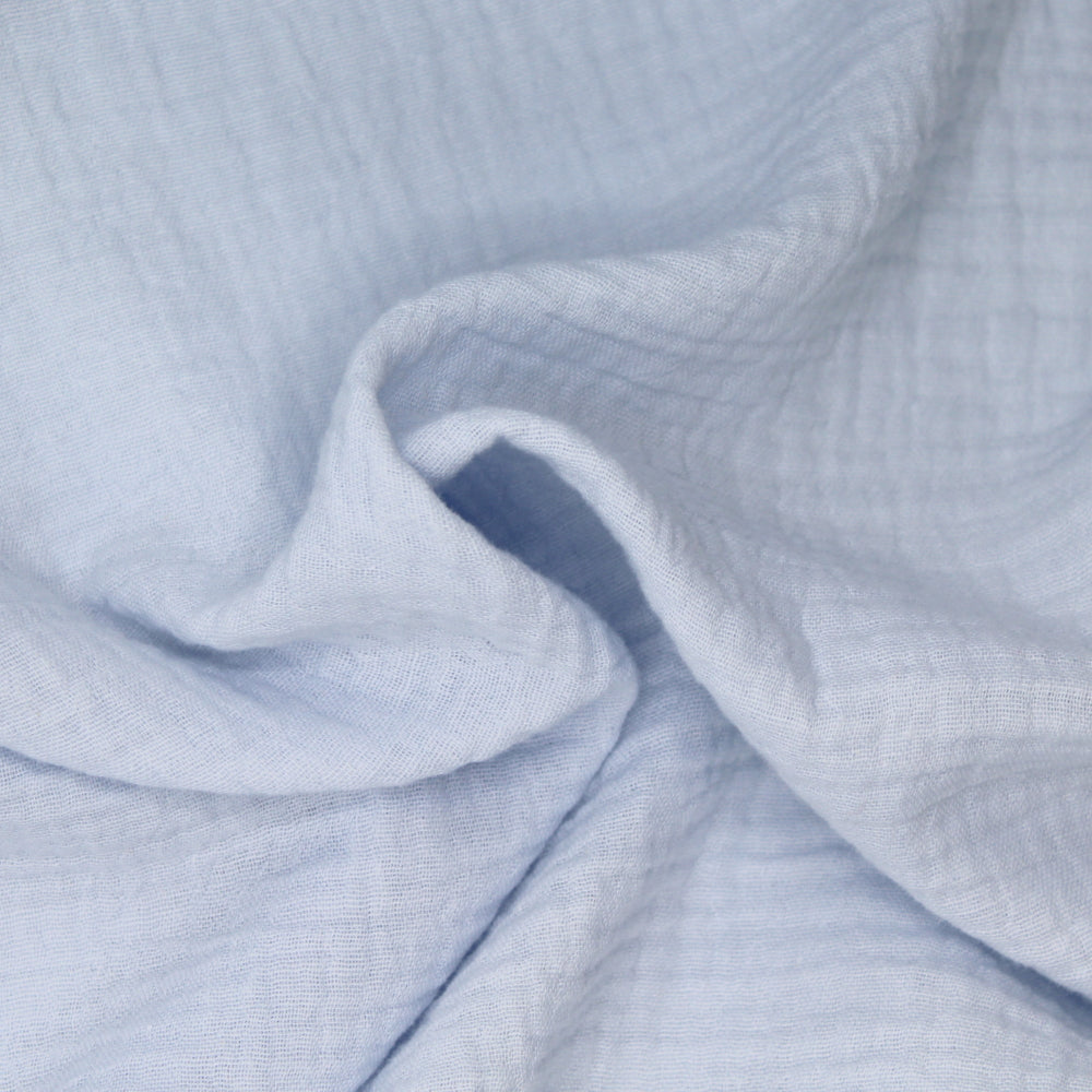 double-gaze-de-coton-bio-unie-bleu bebe -poudre